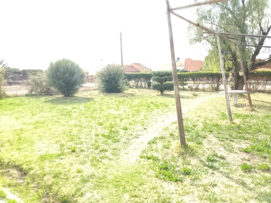 2 Bedroom Property for Sale in Botshabelo Free State